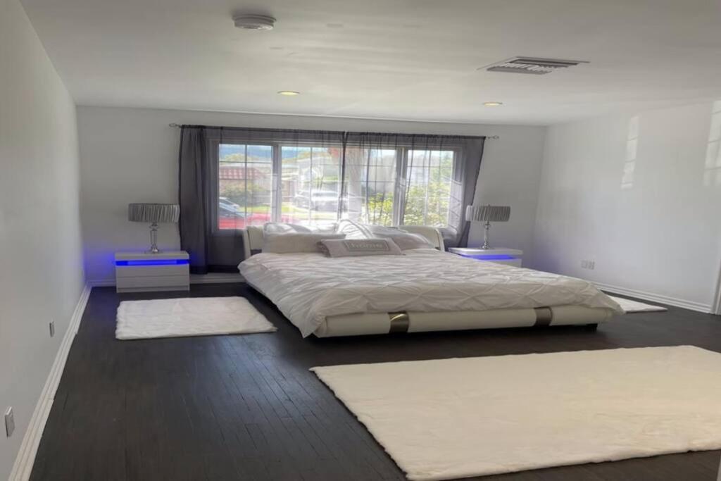 Holiday home 5 Bedroom House In Beverly Hills *
