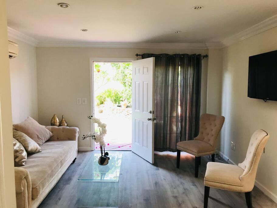 Holiday home 5 Bedroom House In Beverly Hills Los Angeles
