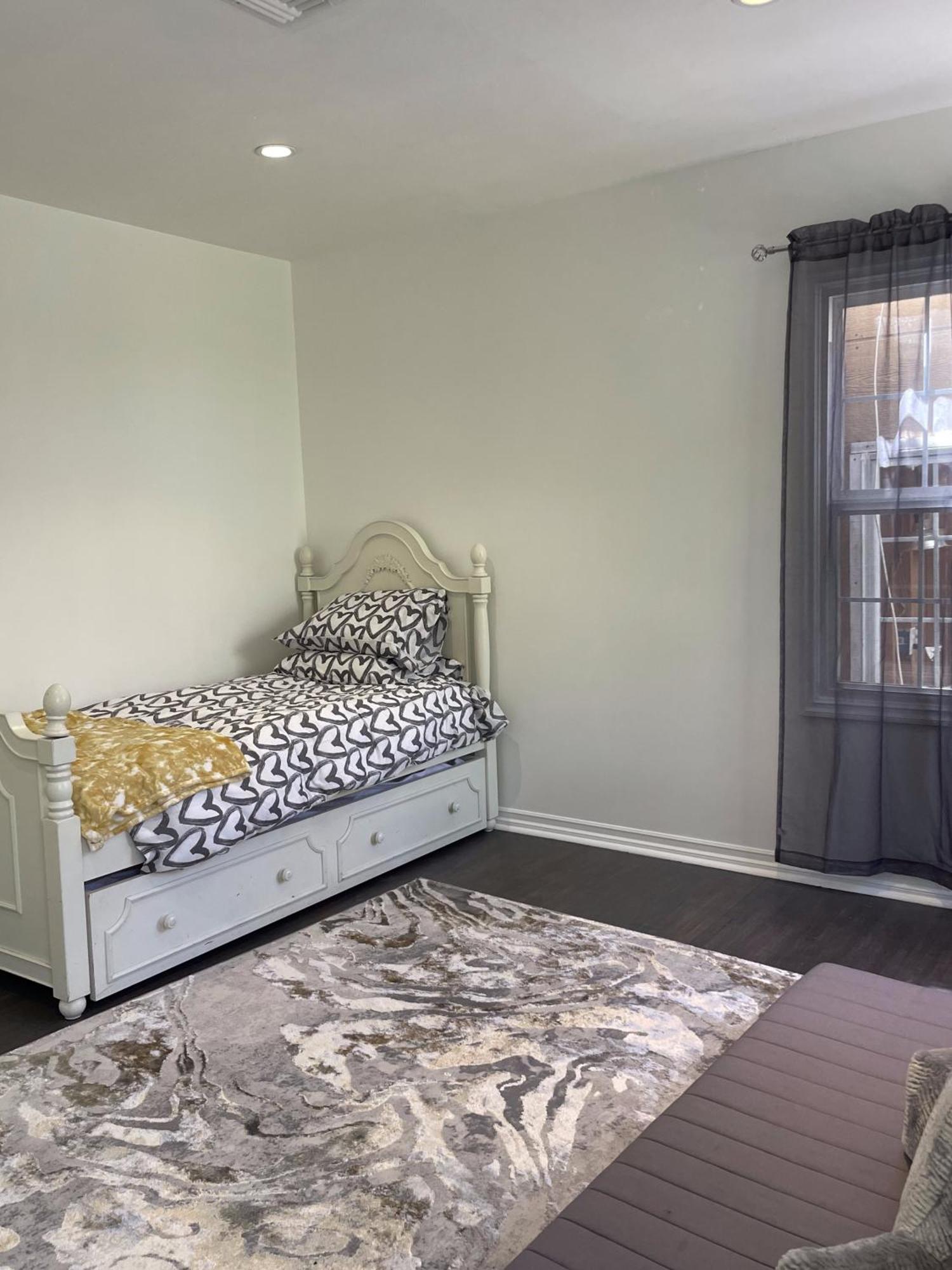 Holiday home 5 Bedroom House In Beverly Hills *